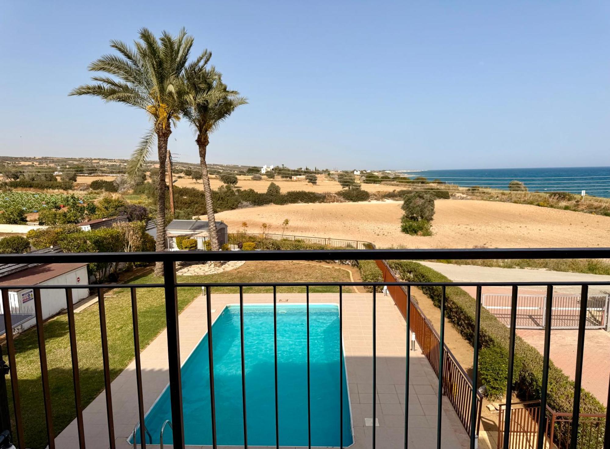 Villa Hera Agios Theodoros ภายนอก รูปภาพ
