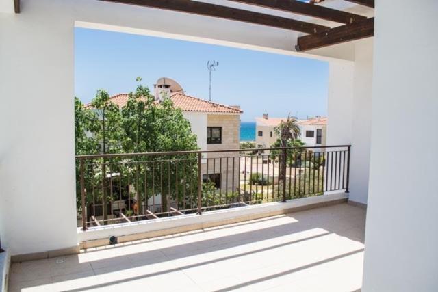 Villa Hera Agios Theodoros ภายนอก รูปภาพ